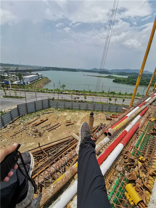 阳山县作业中发生设备损坏或人员意外，责任怎么划分？